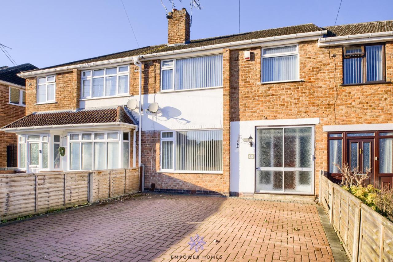 Spacious Luxury 3 Bed House, Private Parking, Sleeps 8, By Empower Homes Coventry